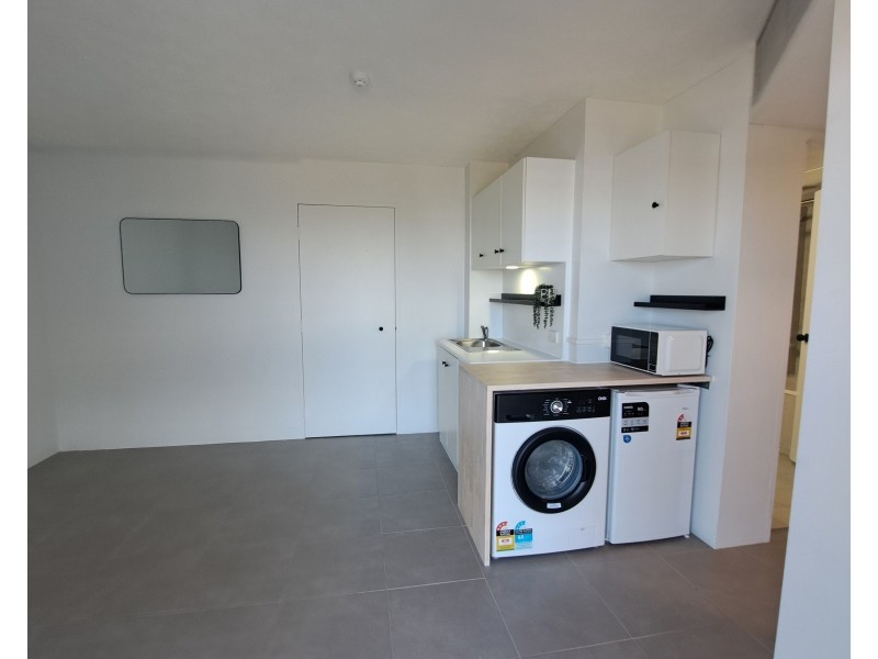 716/2 Barney Street, Southport QLD 4215