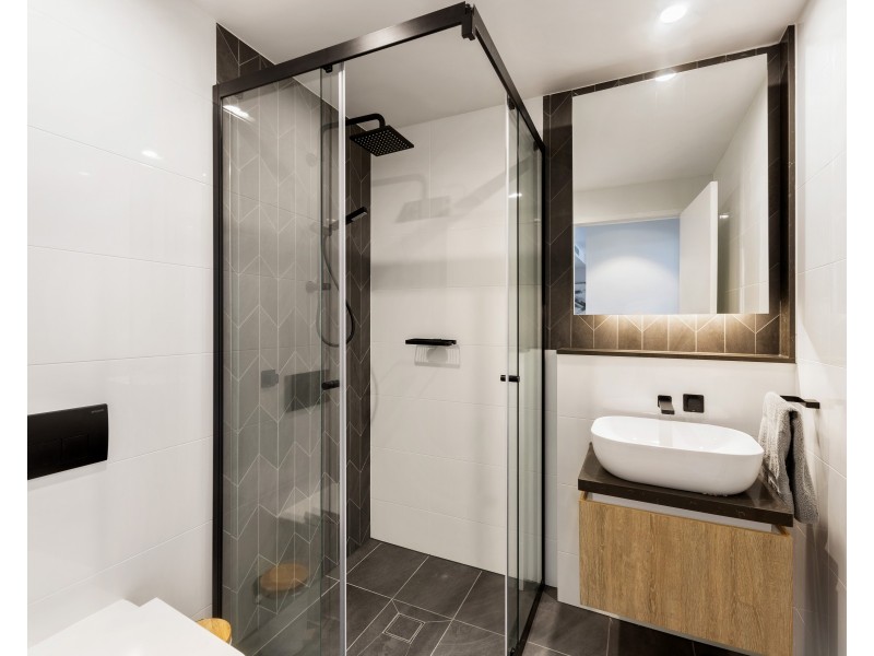 307/28 Dalpura Street, Surfers Paradise QLD 4217