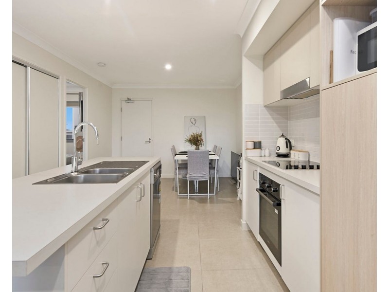 44/67 Regatta Blvd, Birtinya QLD 4575