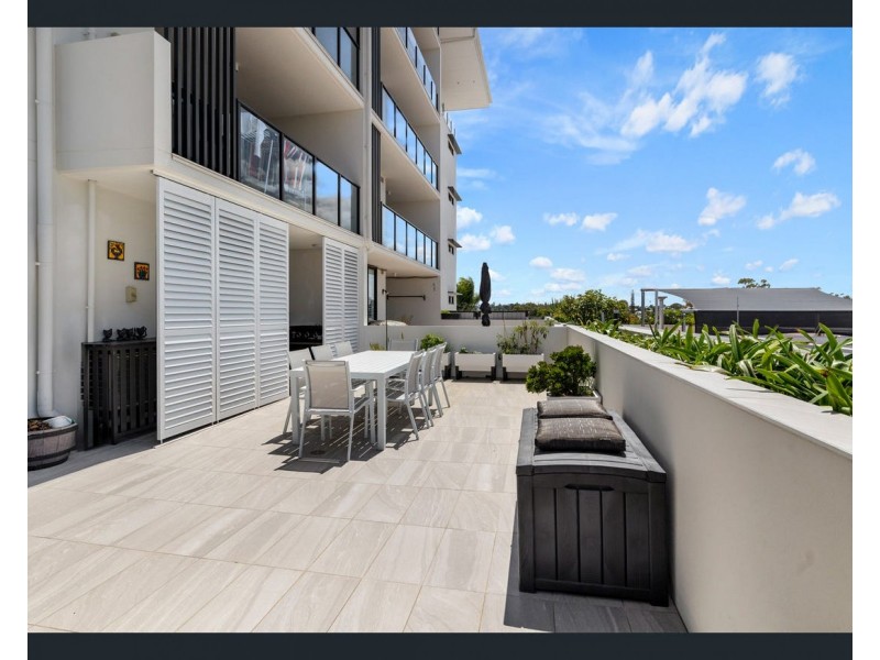 1205/90 Berrima Street, Wynnum QLD 4178