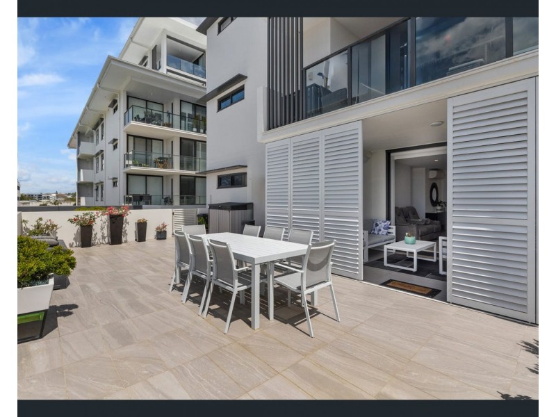 1205/90 Berrima Street, Wynnum QLD 4178