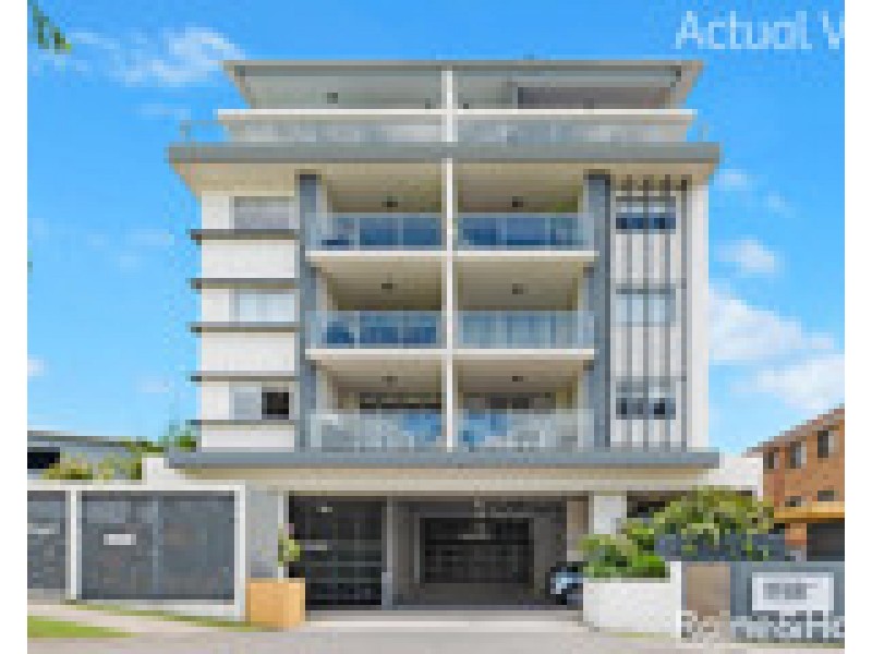 19 Talbot Street, Coorparoo QLD 4151