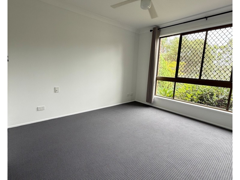 12 San Mateo Boulevard, Ashmore QLD 4214