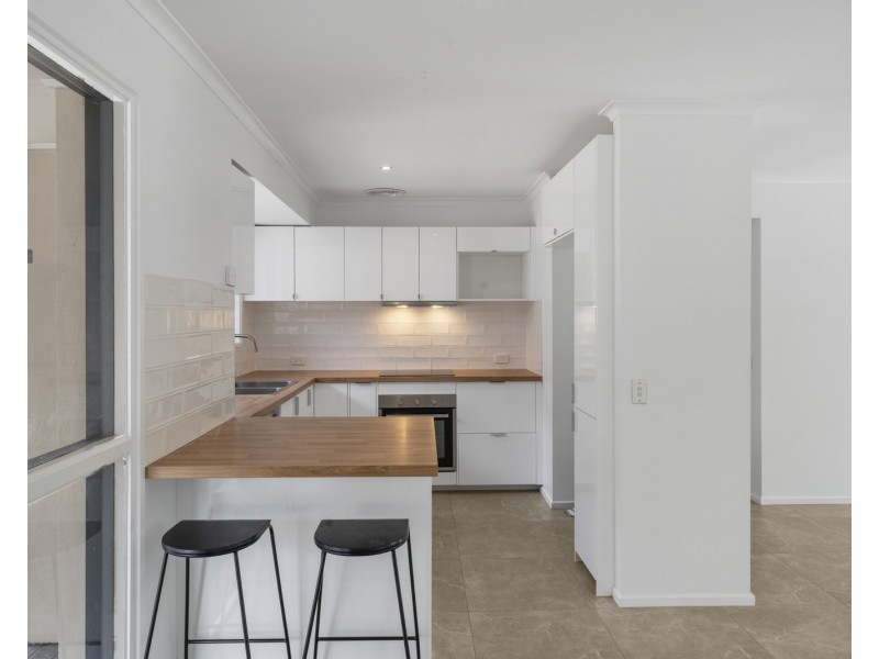 21 Andaman Street, Jamboree Heights QLD 4074