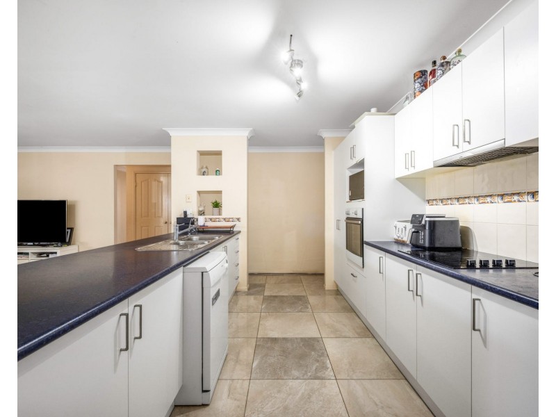 5 Kalamoun Ct, Dakabin QLD 4503