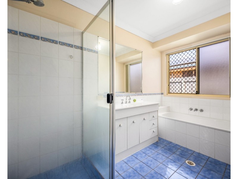 5 Kalamoun Ct, Dakabin QLD 4503