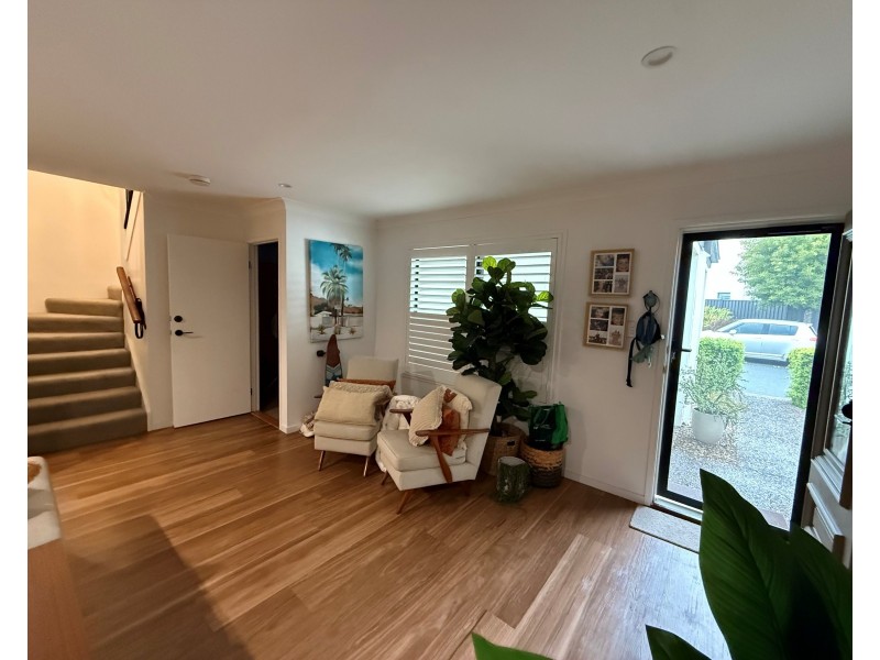 7/2 Concord Circuit, Robina QLD 4226