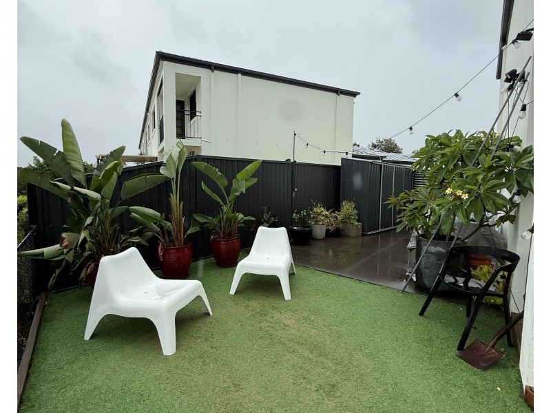 7/2 Concord Circuit, Robina QLD 4226