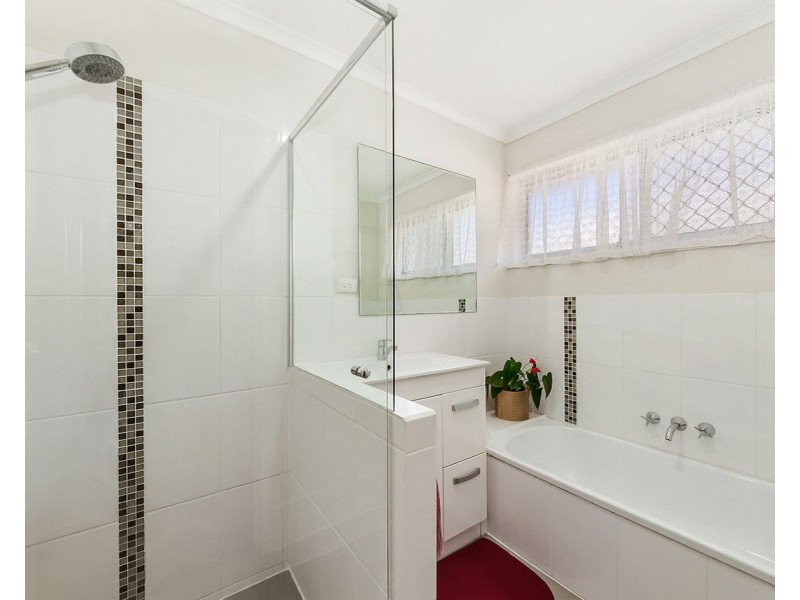 12 Olivia Drive, Kallangur QLD 4503