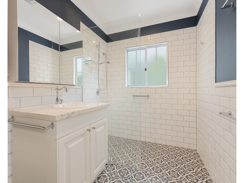 4/37 Albert Street, Camp Hill QLD 4152