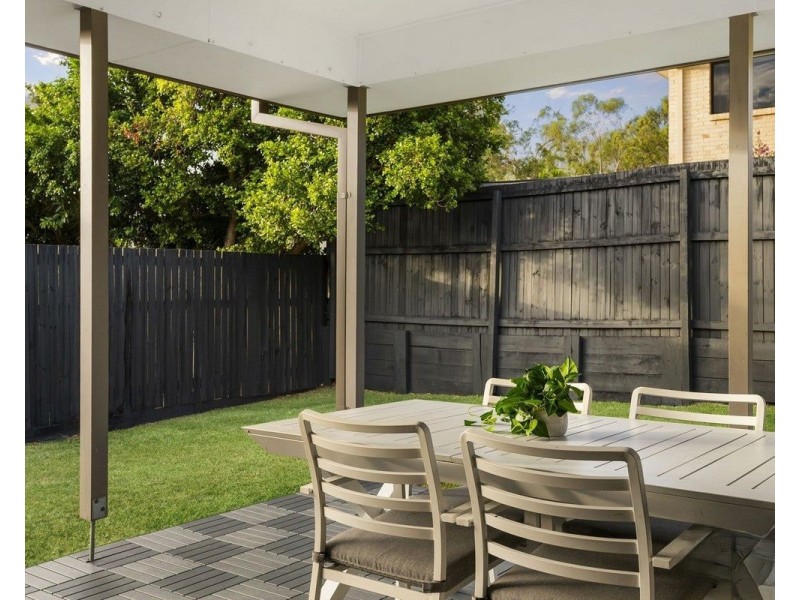 11 Jasmine Street, Wakerley QLD 4154