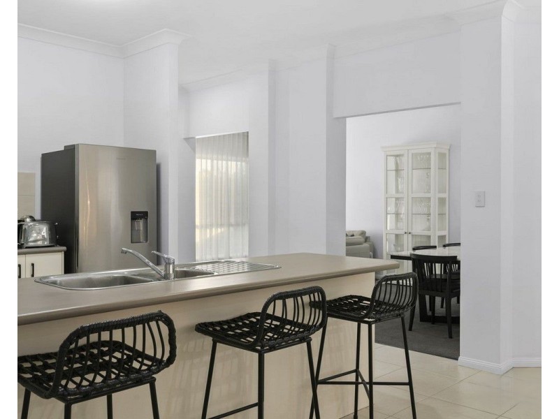 11 Jasmine Street, Wakerley QLD 4154