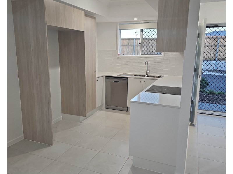 1/5 Royal Street, Kallangur QLD 4503