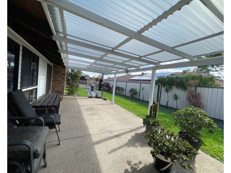 A/8 Ardlethan Ct, Helensvale QLD 4212