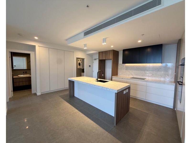 5106/21 Ross Street, Ashmore QLD 4214