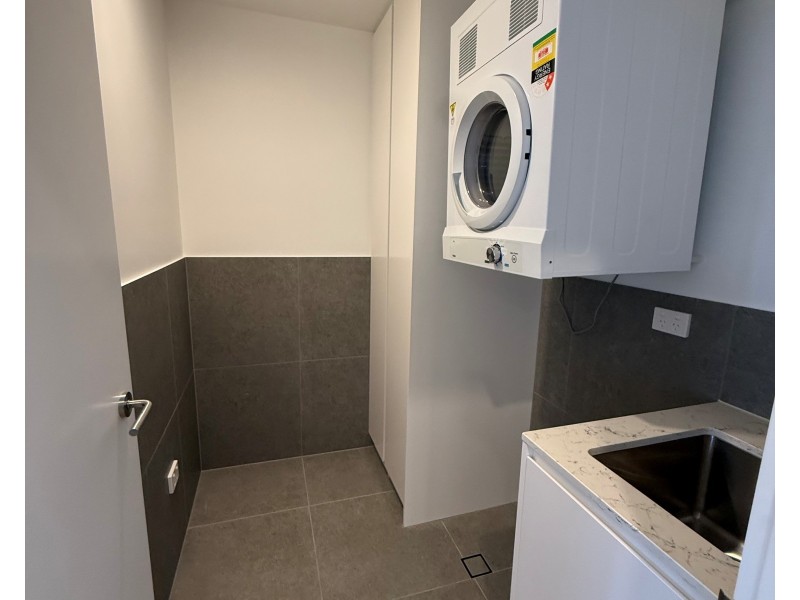 5106/21 Ross Street, Ashmore QLD 4214