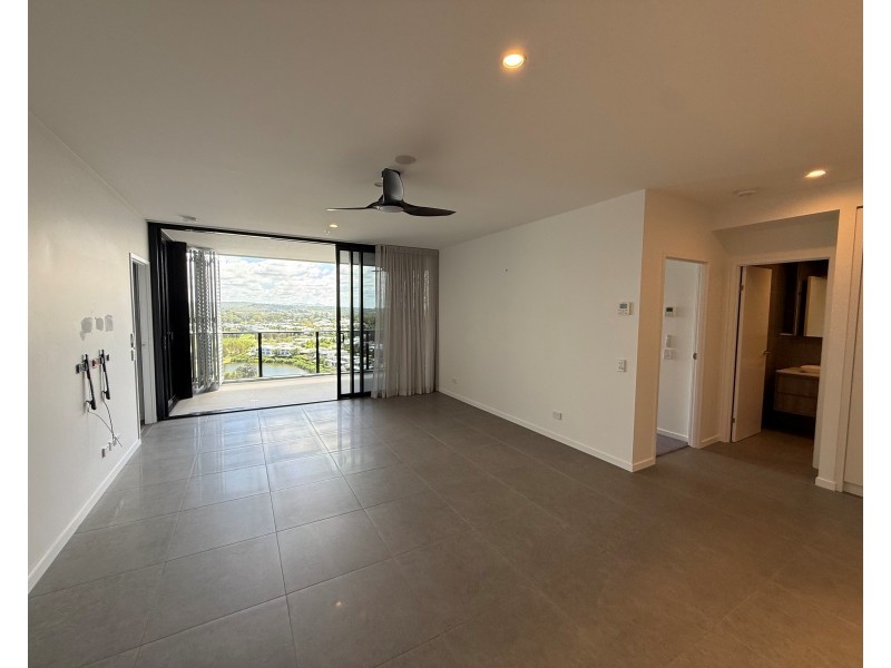 5106/21 Ross Street, Ashmore QLD 4214