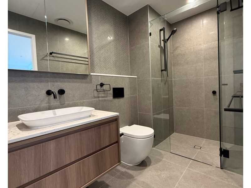 5106/21 Ross Street, Ashmore QLD 4214