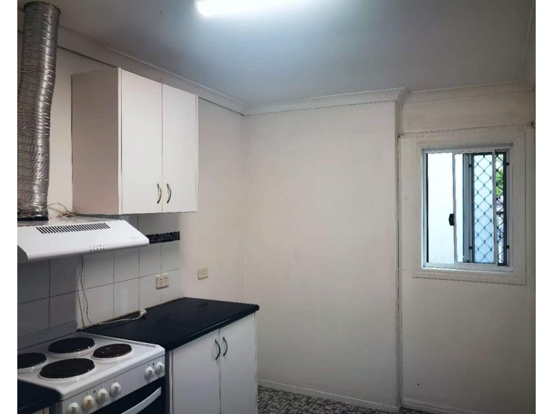 4 Baradine Street, Newmarket QLD 4051