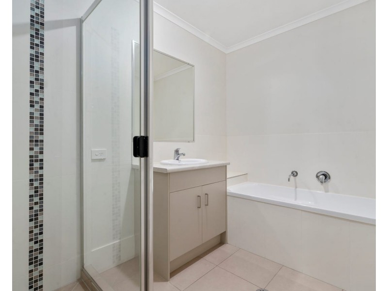 43 McAndrew st, Caboolture QLD 4510