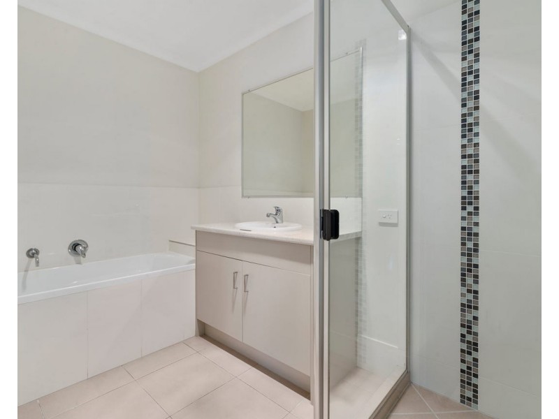 43 McAndrew st, Caboolture QLD 4510