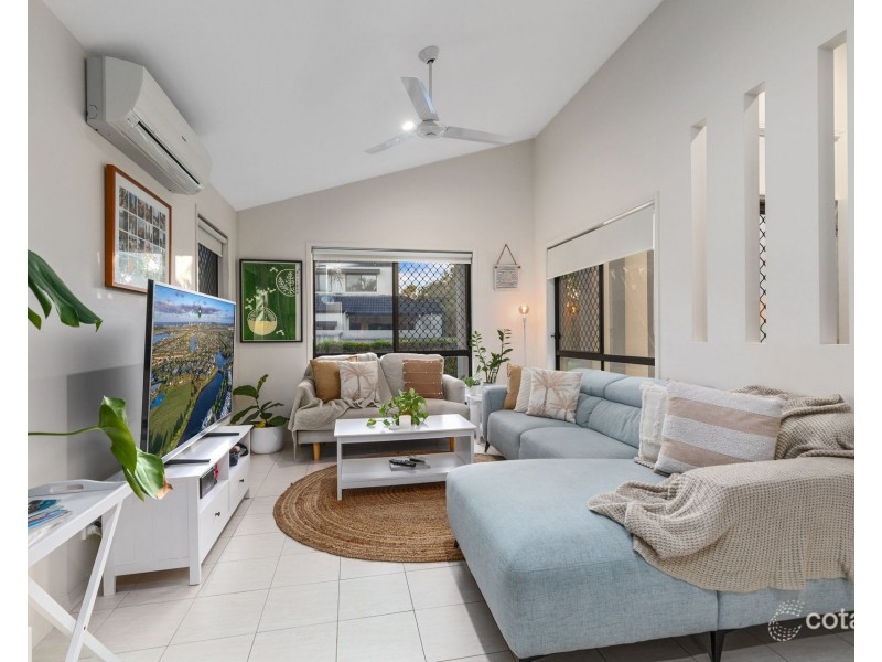 2/11 Acklin Ct, Varsity Lakes QLD 4227