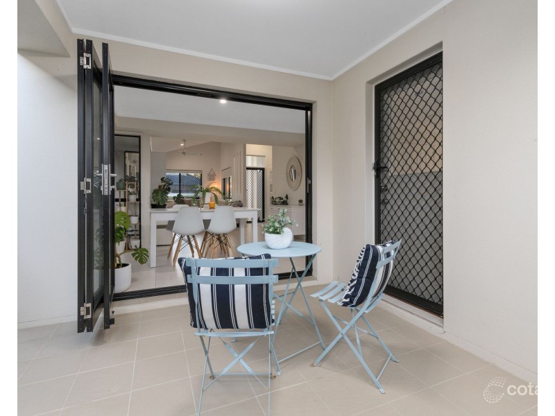 2/11 Acklin Ct, Varsity Lakes QLD 4227