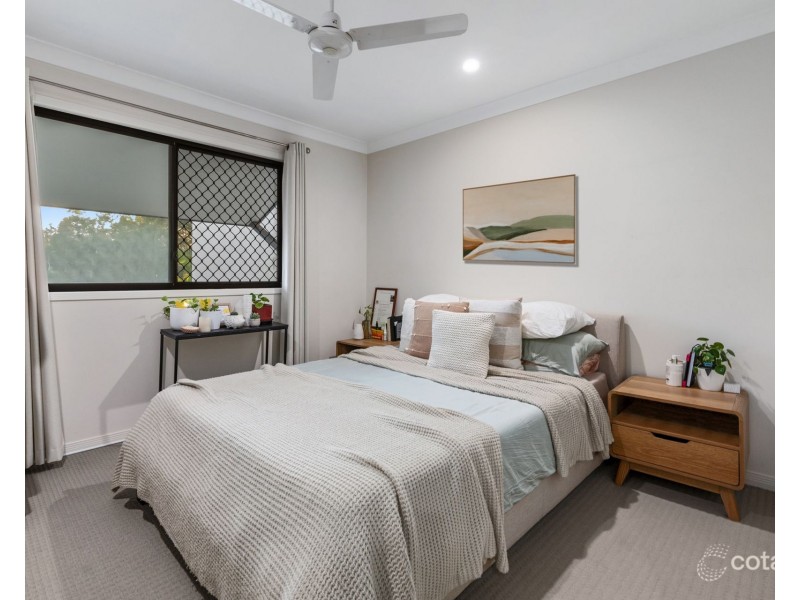 2/11 Acklin Ct, Varsity Lakes QLD 4227