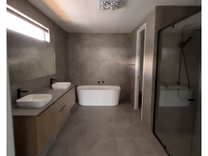 22 Pearl Street, Pallara QLD 4110