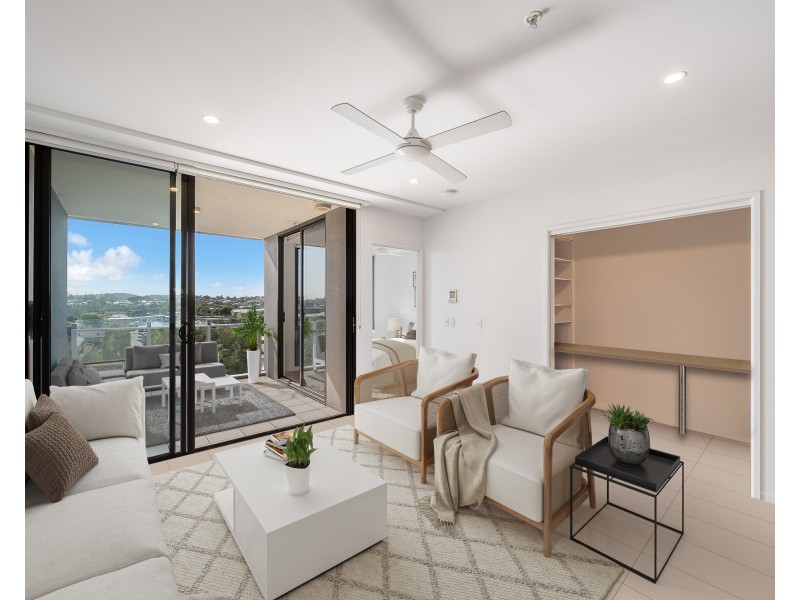 2064/123 Cavendish Road, Coorparoo QLD 4151