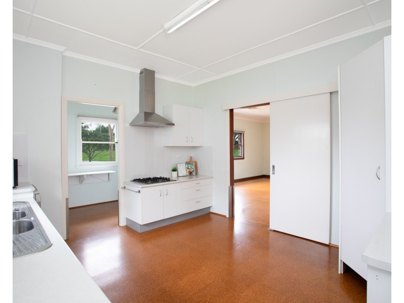 73 Perth Street, Camp Hill QLD 4152