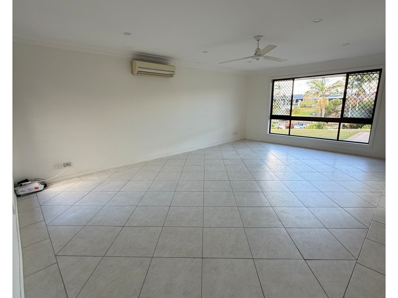 3 Braemer Court, Benowa QLD 4217