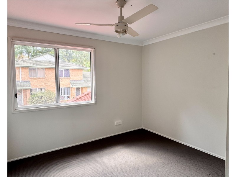 122 Johnson Road, Hillcrest QLD 4118