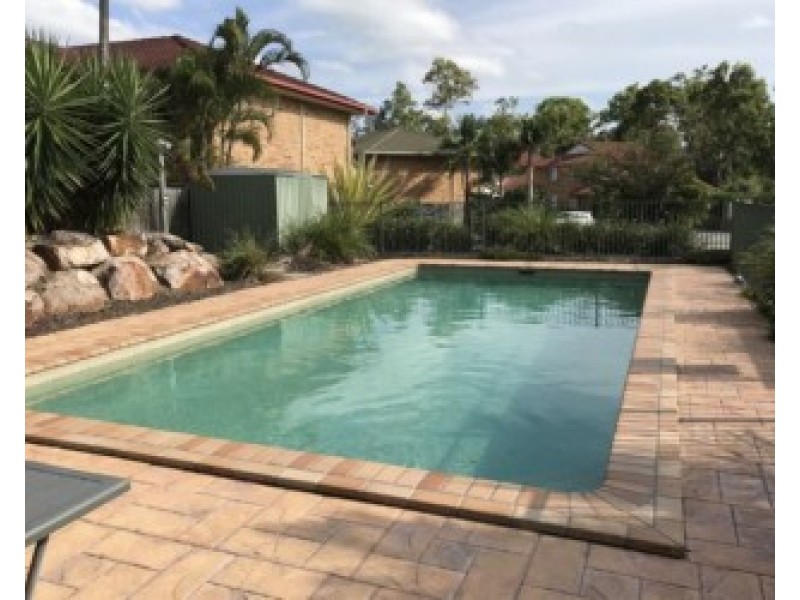 122 Johnson Road, Hillcrest QLD 4118
