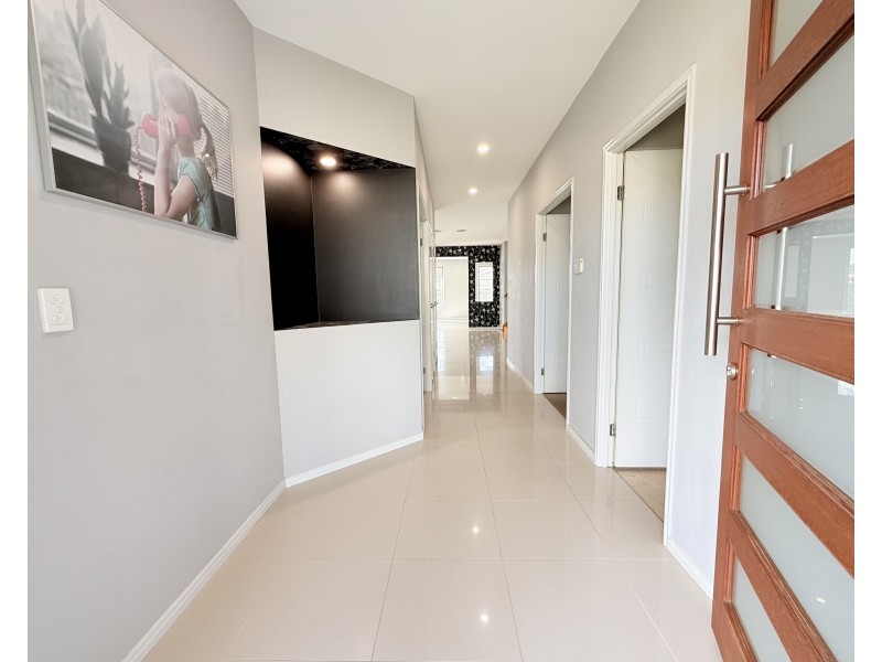 34 Larapinta Circuit, Parkinson QLD 4115