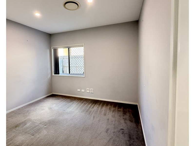 34 Larapinta Circuit, Parkinson QLD 4115