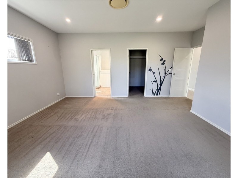 34 Larapinta Circuit, Parkinson QLD 4115