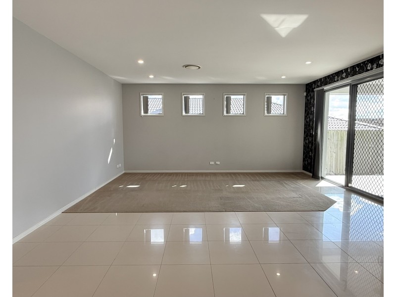 34 Larapinta Circuit, Parkinson QLD 4115