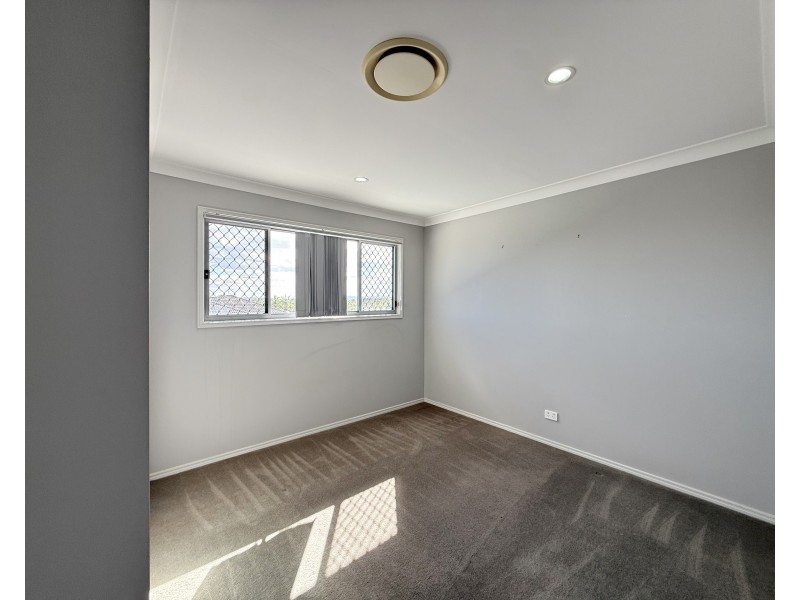 34 Larapinta Circuit, Parkinson QLD 4115