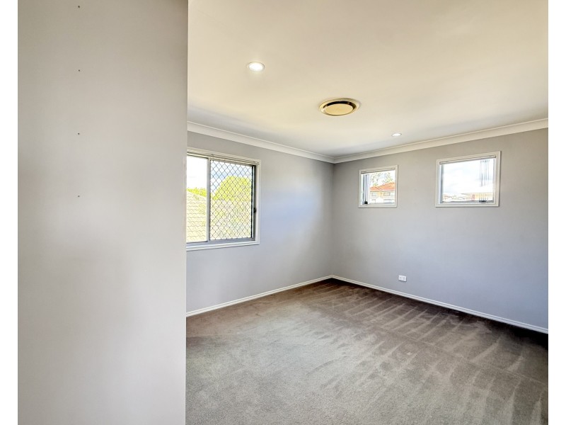 34 Larapinta Circuit, Parkinson QLD 4115