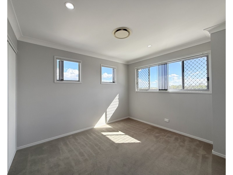 34 Larapinta Circuit, Parkinson QLD 4115