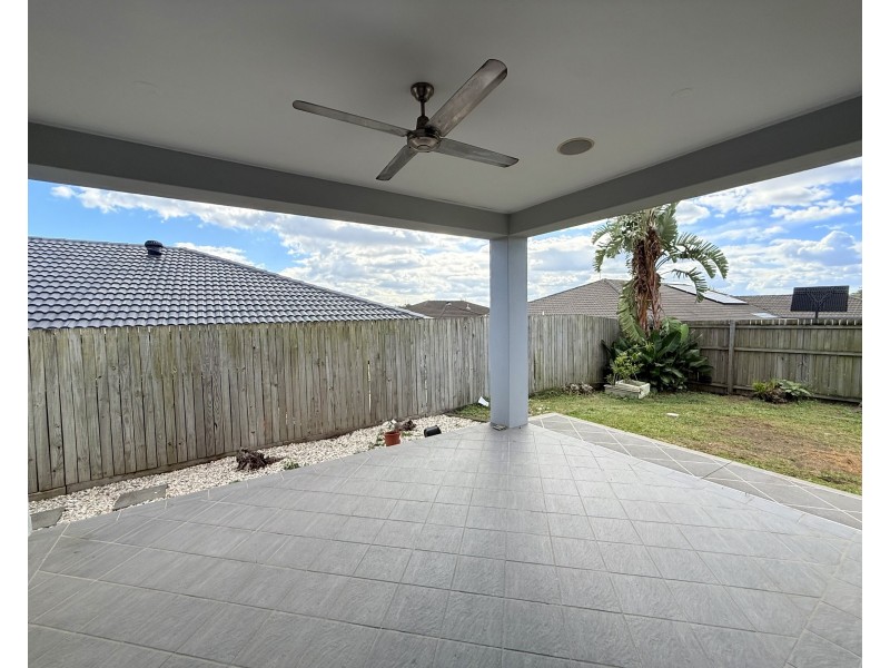 34 Larapinta Circuit, Parkinson QLD 4115