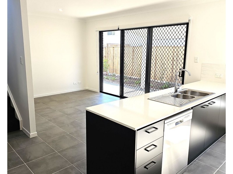 11/5 Royal Street, Kallangur QLD 4503