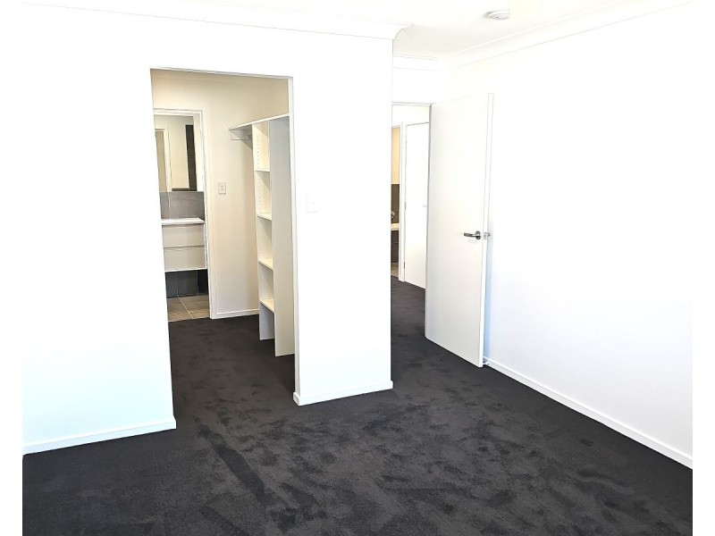 11/5 Royal Street, Kallangur QLD 4503