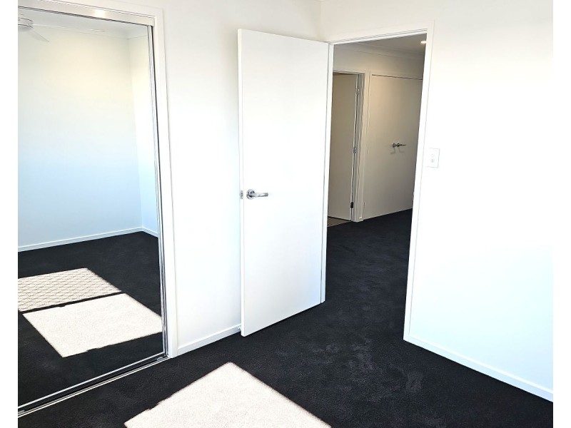 11/5 Royal Street, Kallangur QLD 4503