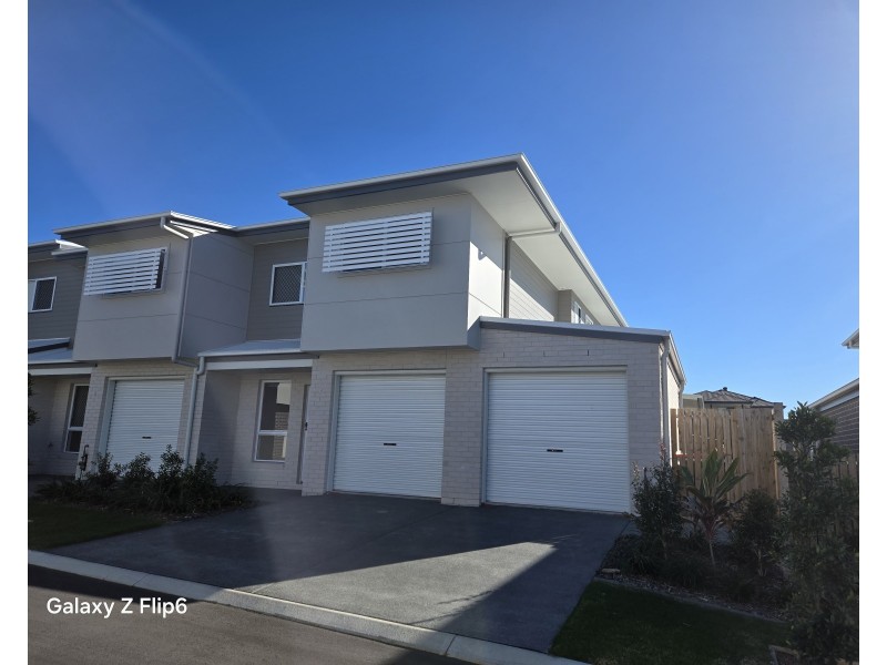 5/8 Taylor Place, Mackenzie QLD 4156