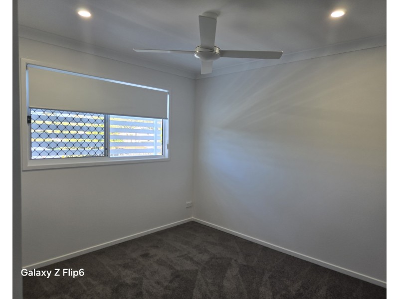 5/8 Taylor Place, Mackenzie QLD 4156