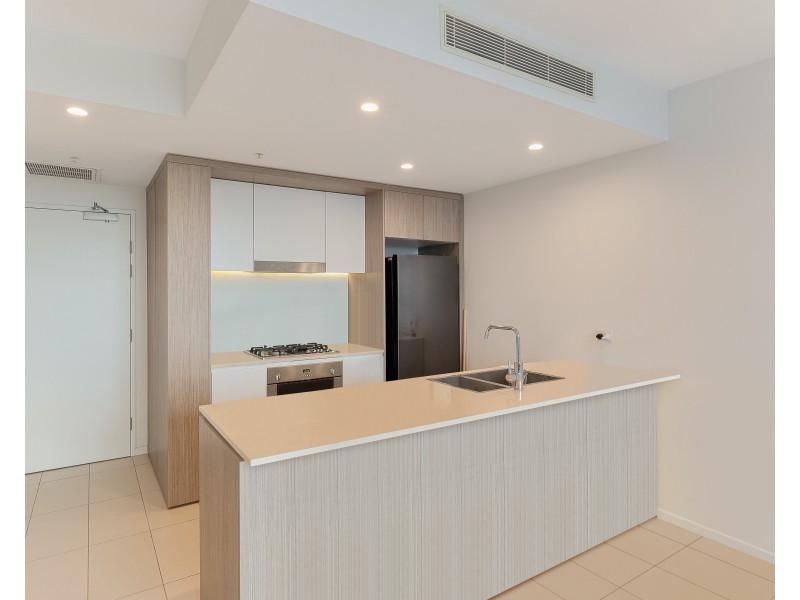1107/123 Cavendish Road, Coorparoo QLD 4151