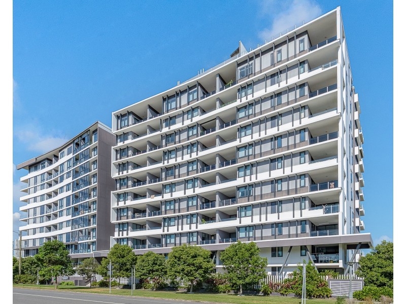 1107/123 Cavendish Road, Coorparoo QLD 4151