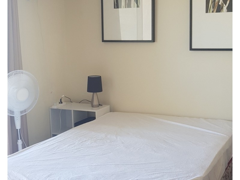 712/2 Barney Street, Southport QLD 4215